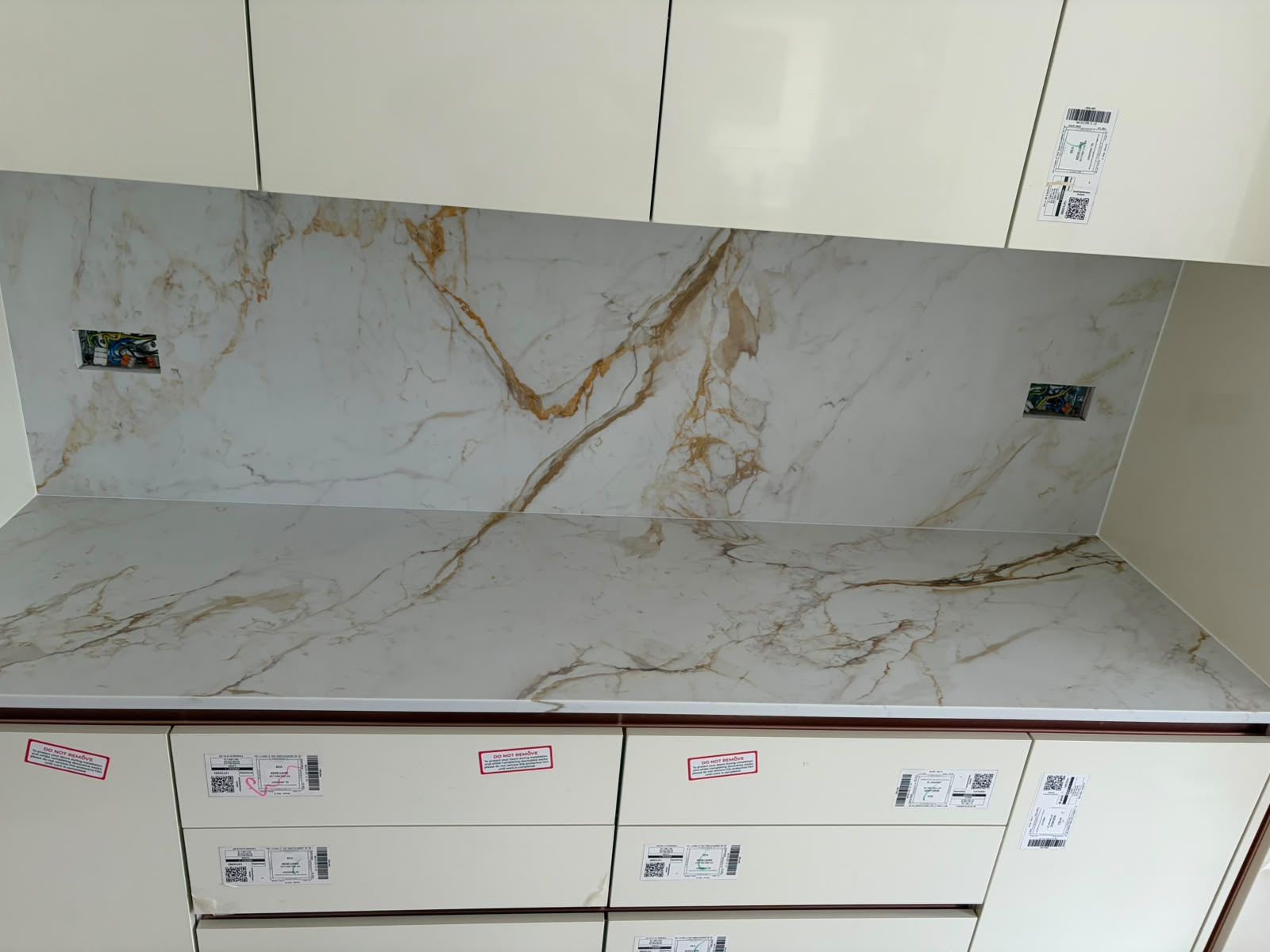 Calacatta Mystic Quartz Kitchen Worktops Hatfield Doncaster PD Granite